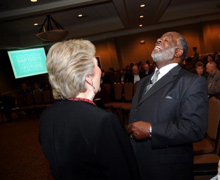 First Lady Lanese Dockery fellowships with Robert Smith, associate professor of divinity at Beeson Divinity School, before the corporate worship service during the Southern Baptists, Evangelicals and the Future of Denominationalism conference.