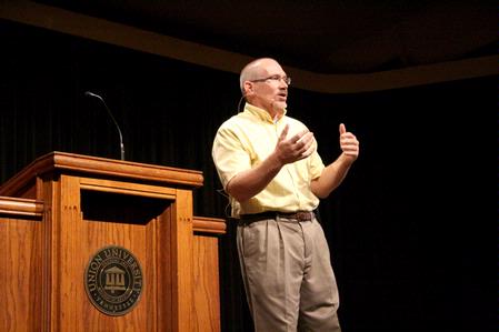 Dr. Alvin Reid, professor of evangelism and student ministry at Southern Seminary, speaks in chapel.