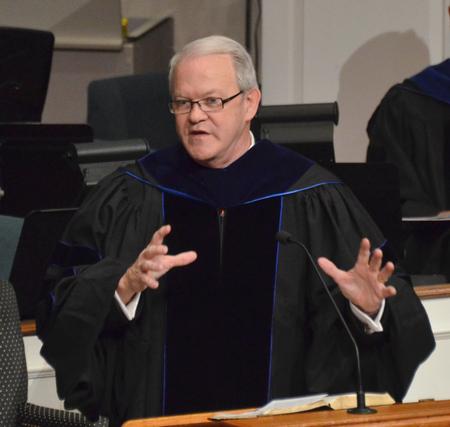 Two hundred ninety-six Union graduates received their degrees at the ceremony, with Frank Page, president of the Southern Baptist Convention’s Executive Committee, delivering the commencement address. Page used the biblical account of Jesus’ encounter with the Samaritan woman at the well to discuss the importance of “irrecoverable moments” in life.
