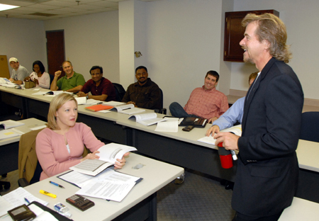 Steve Arendall leads an MBA class on the Germantown campus.