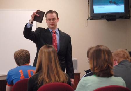 Greg Thornbury, dean of the School of Christian Studies, leads a class in Jennings Hall.
