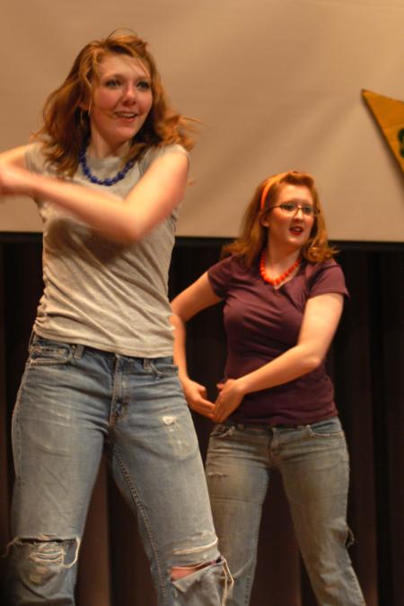 Junior Psychology Major Bekah Bothwell and Freshmen Intercultural Studies Major Kourtney Bagwell perform for Kappa Delta in the 2007 SAC Variety Show.