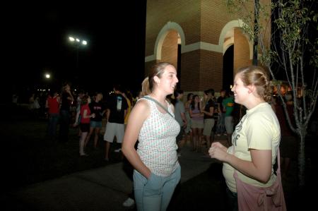 Juniors Amanda Hamilton and Erin Morris catch up at the Howdy Party held on the Great Lawn.