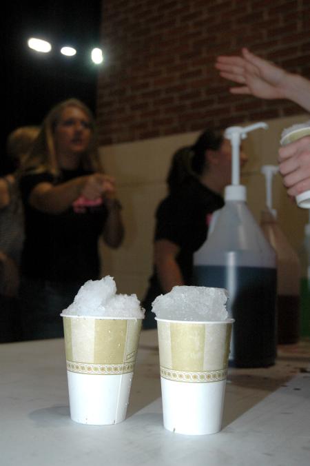 Students lined up for snow cones at the 2007 Howdy Party.