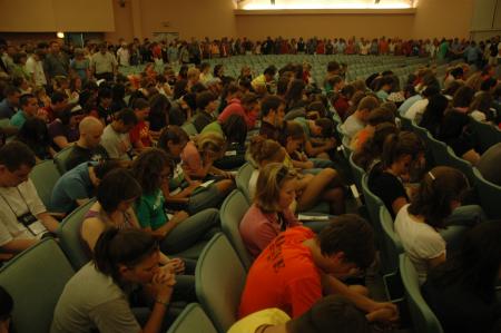 Parents and the Union community circle the chapel in prayer for the new freshmen and transfers.