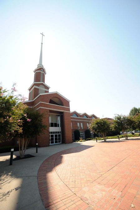 Union has recently started offering Master of Christian Studies courses at First Baptist Church of Hendersonville.  There are plans to offer additional graduate programs in education and nursing in the future.