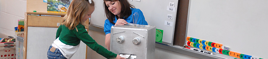 Miranda Lindsey works as a student teacher at Medina Elementary