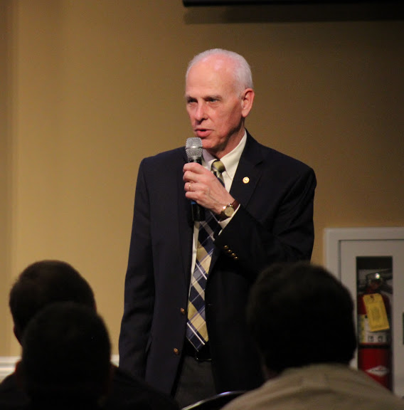 Dr. Stephen Carls thanks Dr. Robert Citino for his afternoon lecture on October 29, 2015.