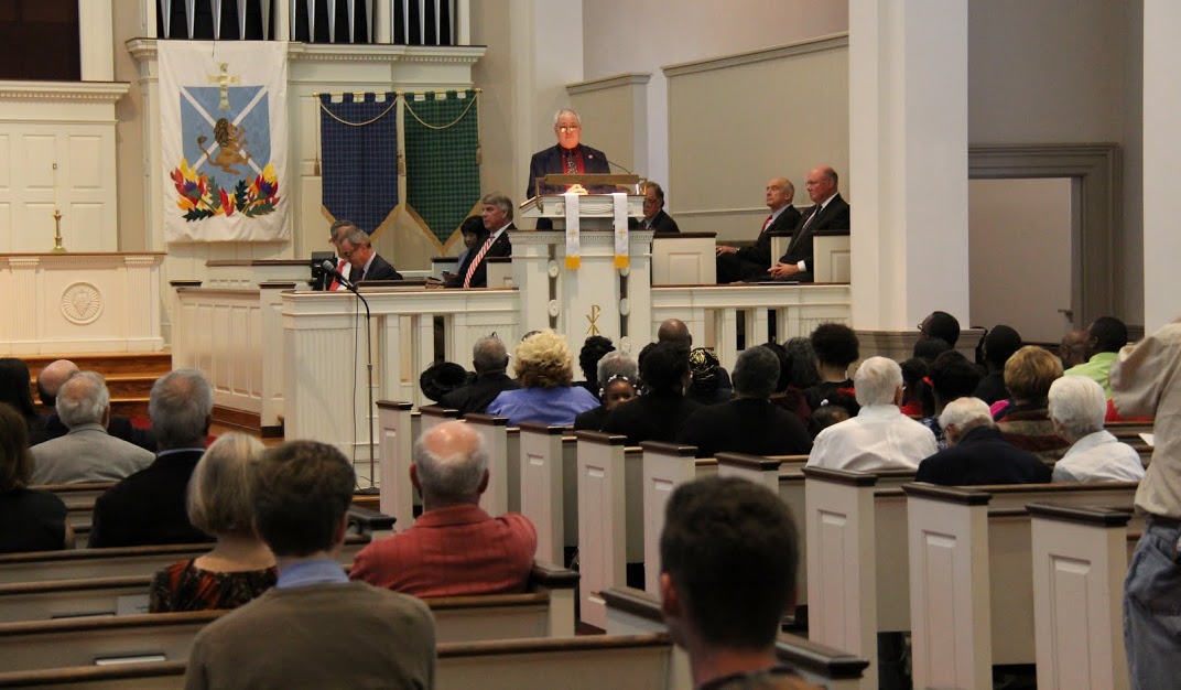 Tennessee Great War Commission Chair Michael Birdwell welcomes guests to the World War I commemoration ceremony at First Presbyterian Church in Jackson on November 4, 2016.