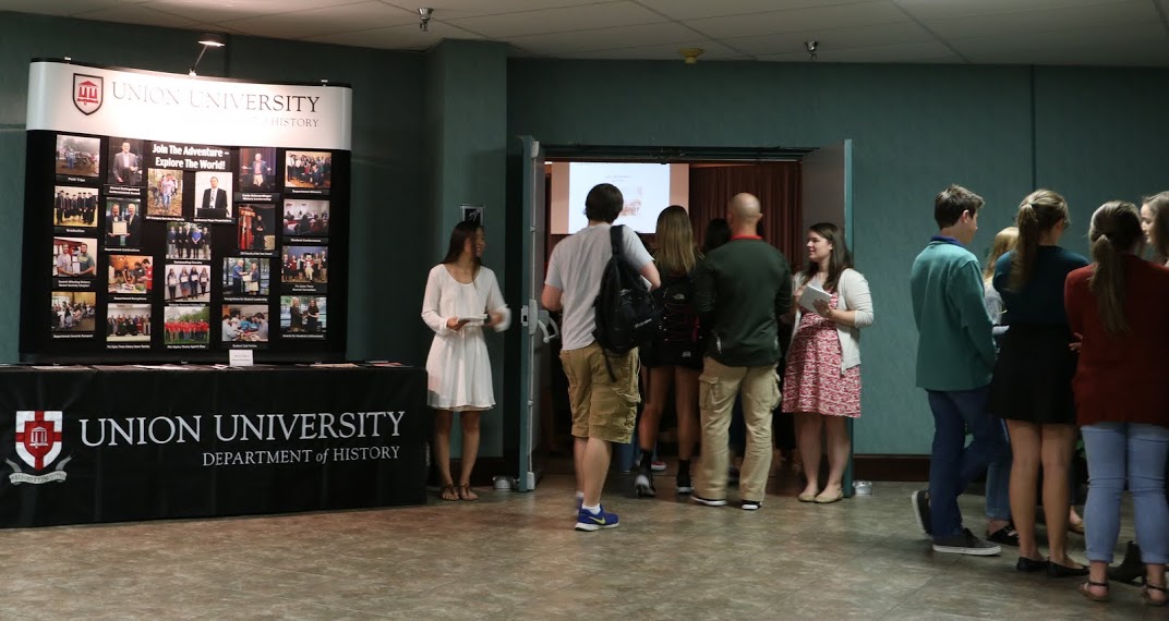 Attendees arrive for the Carls-Schwerdfeger History Lectureship on the evening of October 3, 2016. Photo by Elizabeth Wilson