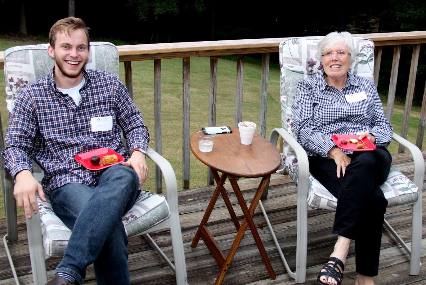Seth Reid and Nancy Thomas relax at the History Department Welcome Reception on September 11, 2017.