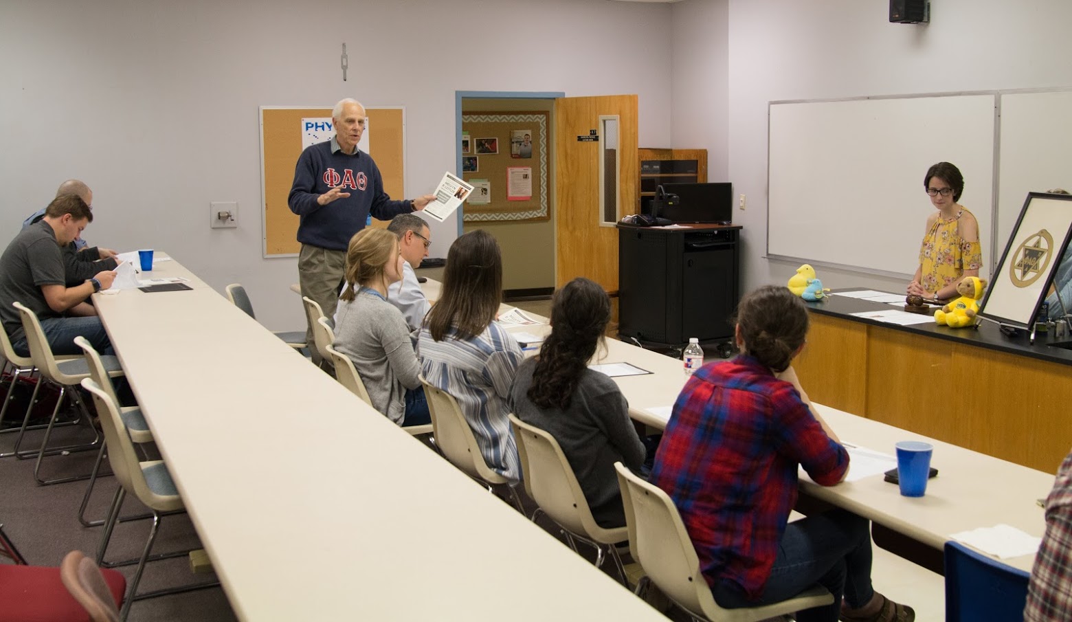 Dr. Stephen Carls (standing) talks about the 2018 Carls-Schwerdfeger History Lectureship at the Phi Alpha Theta meeting on September 20, 2018. Photo by Lynn Tucker.