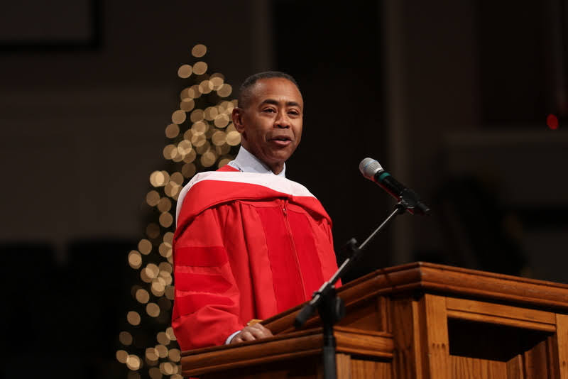 Dr. Reggie Thomas delivers the commencement address at Union University's fall graduation on December 11, 2021. Photo by Kristi Woody