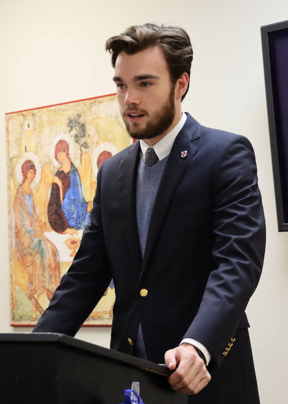Jack Waters presents an overview of his history honors thesis, titled The Antebellum Resurgence of the Episcopal Diocese of Virginia, on December 8, 2021.