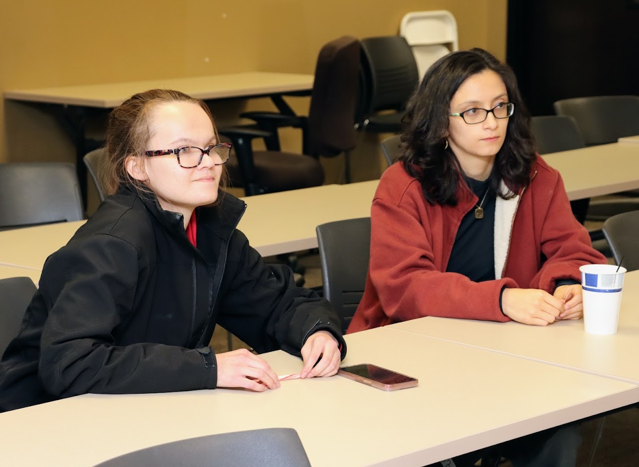 Katlin Palm-Leis (left) and Nayelli McDowell participate in the Rutledge Honorary History Club's fall plenary meeting on November 14, 2022.