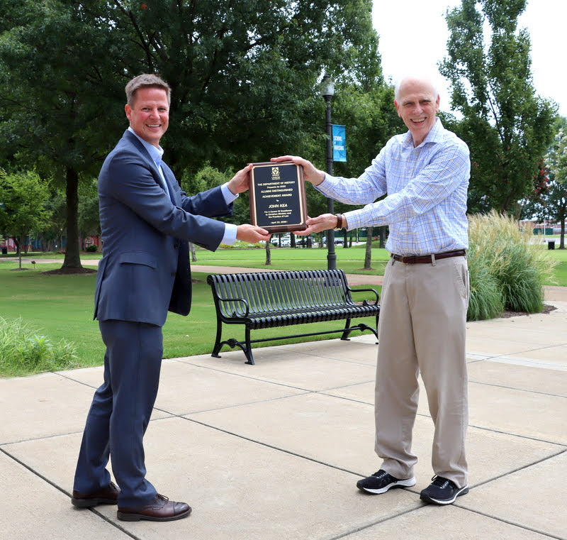 John Kea (left) accepts the 2020 History Alumni Distinguished Achievement Award from Dr. Stephen Carls at Union University on July 31, 2020.