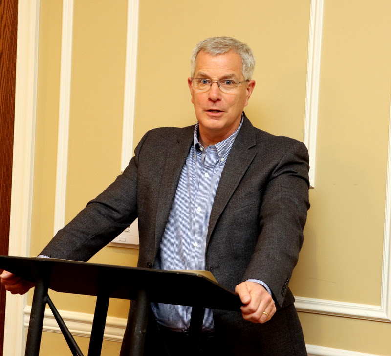 Dr. David Thomas expresses gratitude to retiring colleague Dr. Stephen Carls at the History Department Awards Banquet on April 27, 2023, for his many years of service as chair of the history department.