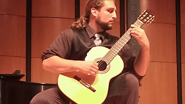<em>Faculty Guitar Recital:</em> Aaron Brock