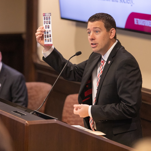Chad P. Wilson, chairman of the Union Board of Trustees, talks to the board about a prayer partnership with Union faculty and staff. (Photo by Kristi Woody)