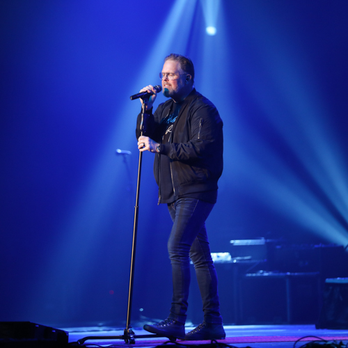 MercyMe lead singer Bart Millard performs during the Scholarship Banquet. (Photo by Kristi Woody)