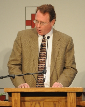 Mark DeVine talks about the emerging church during his conference address. (Photo by Morris Abernathy)