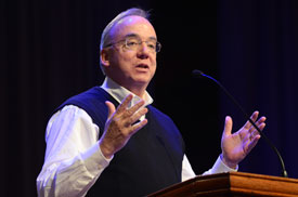 Union President David S. Dockery speaks in chapel Dec. 5. (Photo by Zac Calvert)