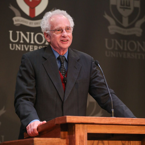 Melvyn Leffler, Edward Stettinius Professor of American History at the University of Virginia, speaks at Union Oct. 22. (Photo by Kristi Woody)