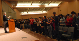 Union President David S. Dockery leads a Scripture reading as part of the Feb. 19 chapel service. (Photo by Morris Abernathy)