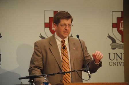 Ray Van Neste, associate professor of Christian studies, delivers an address entitled "The Oversight of Souls: Pastoral Ministry in Southern Baptist and Evangelical Life" during the Southern Baptists, Evangelicals and the Future of Denominationalism conference. - Photo by Morris Abernathy