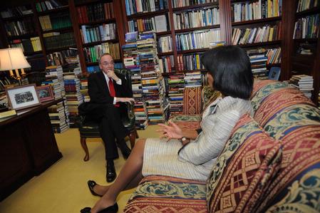 Prior to the 2009 Scholarship Banquet, President Dockery and Condoleezza Rice spent some time in his office discussing a wide range of subjects including the future of Christian Higher Education. - Photo by Morris Abernathy