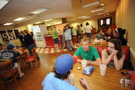 The Lexington Inn is a student dining facility located in the Hyran E. Barefoot Student Union Building. - Photo by Kristi McMurry Woody