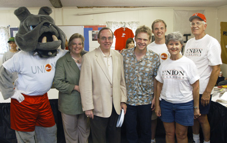 Buster, Lanese Dockery, President David S. Dockery, Steven Curtis Chapman, Michael Norton, Becky Wilson and Thomas Wilson pose for a shot after a Brown Bag concert sponsored by Union in Franklin, Tenn. - Photo by Jim Veneman