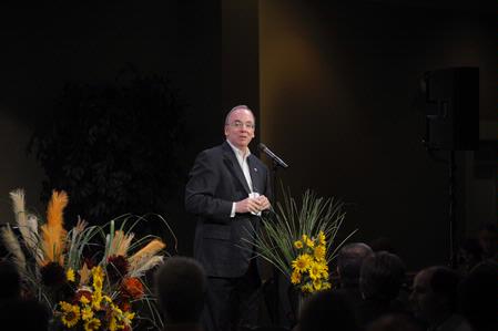 Dr. David S. Dockery greets faculty and staff at the Faculty/Staff dinner, which is a kick-off for the fall semester. - Photo by Morris Abernathy