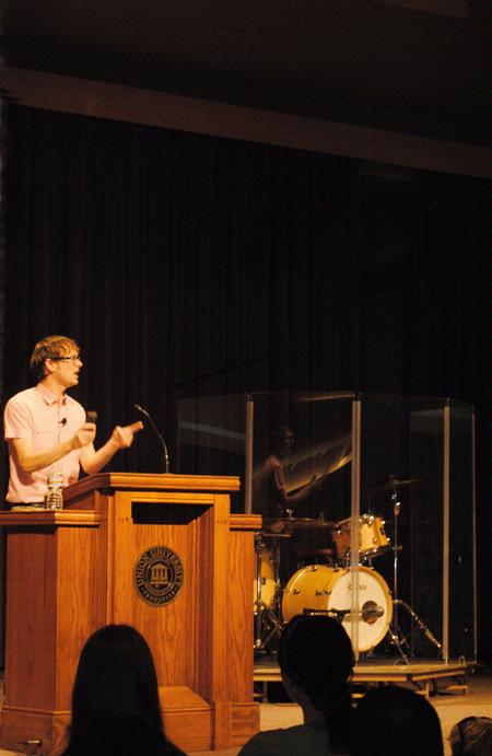 Greg Thornbury, Dean of the School of Theology & Missions, leads worship at the evening service for new students and their families.  - Photo by Victoria Stargel