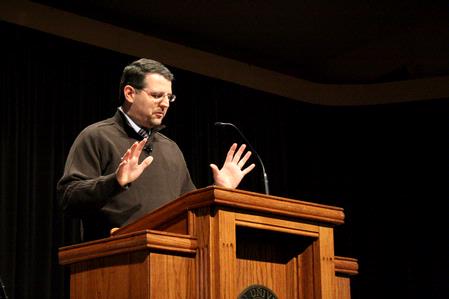 Keith Bates, associate professor of History, speaks in chapel on Matthew chapter 1 - Photo by Deanna Santangelo