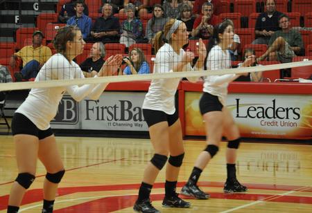 Kami Dickerson (left), Anna Sims, Abbey Wainwright. - Photo by Steven Aldridge