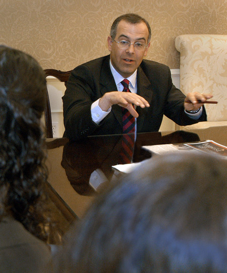 David Brooks, op-ed columnist with the <i>New York Times</i> meets with a group of Union students for an open discussion prior to Union Forum.  - Photo by Jim Veneman