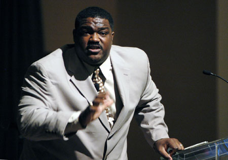 Evangelist Voddie Baucham leads in a concluding worship service for the Baptist Identity Conference that was held on Union's campus April 5-6. Prior to the service President Dockery announced the addition of Baucham to the Union faculty as an adjunct professor of Christian Studies. - Photo by Jim Veneman