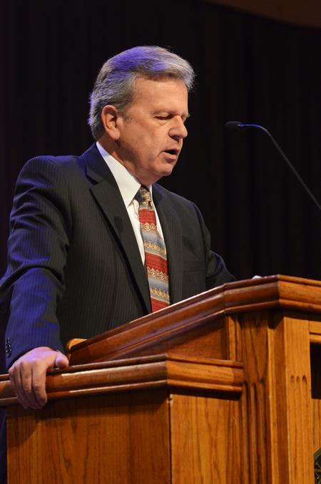 Walton Padelford, university professor of economics, speaks in chapel. - Photo by Zac Calvert