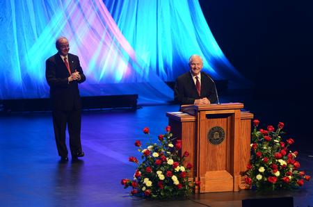 Robert M. Gates, former U.S. secretary of defense, and David S. Dockery, president of the university, laugh as he answers questions at the 15th Annual Scholarship Banquet.   - Photo by Zac Calvert
