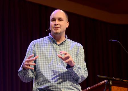 Andy Neely, senior pastor at West Jackson Baptist Church, speaks to students about the relationship between Saul and David during chapel.  - Photo by Ebbie Davis