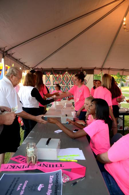 Zeta Tau Alpha sponsors a shrimp boil to raise funds for breast cancer awareness at Union Night during Family Weekend.  - Photo by Amanda Rohde