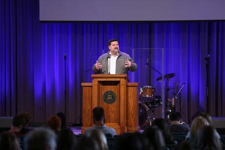 Landon Dowden, lead pastor of The Church at Trace Crossing in Tupelo, Mississippi, speaks in chapel. - Photo by Kristi McMurry Woody