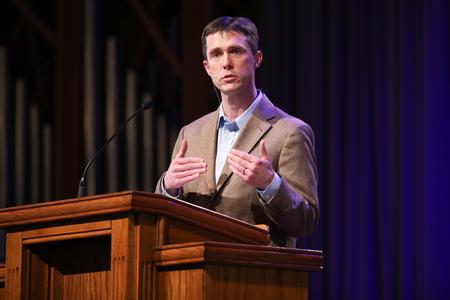 John Enoch, pastor of Meridian Baptist Church in Jackson, Tennessee, speaks in chapel. - Photo by Kristi McMurry Woody
