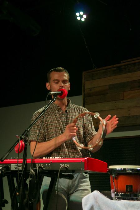 Arlie, a group from Nashville, Tennessee, plays in Barefoots Joe. - Photo by Hannah Heckart