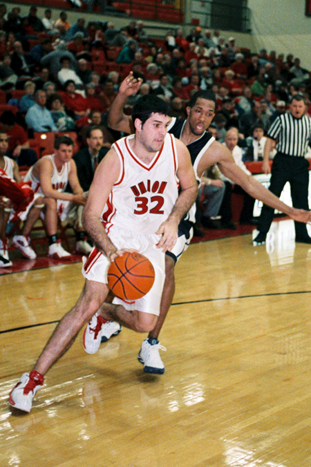 Senior forward Bruno Martinessi (32) drives in for a score in Union's win over Lambutb. - Photo by Steven Aldridge