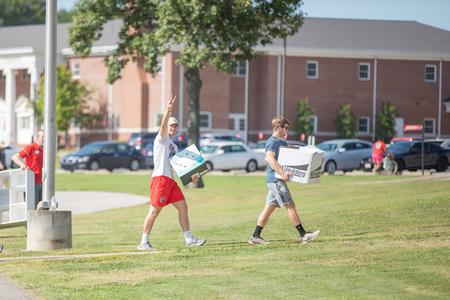 Upperclassmen help new students move into their dorms at the beginning of Welcome Week. - Photo by Kristi McMurry Woody