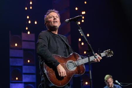 Chris Tomlin performs at the annual Scholarship Banquet. - Photo by Kristi McMurry Woody