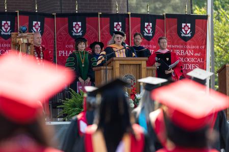 Shari Wherry reads from Psalm 121 during Spring Commencement. - Photo by Kristi McMurry Woody