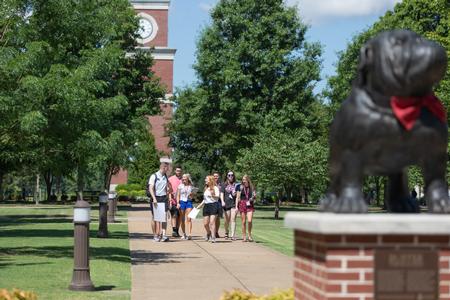 New students go on a tour of campus during New Student Orientation. - Photo by Kristi McMurry Woody
